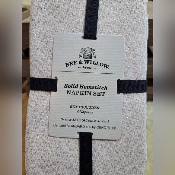 BLOWOUT TILL SOLDOUT Table Runner and napkins in Vanilla Ice Gold BEE & WILLOW - Picture 8 of 13